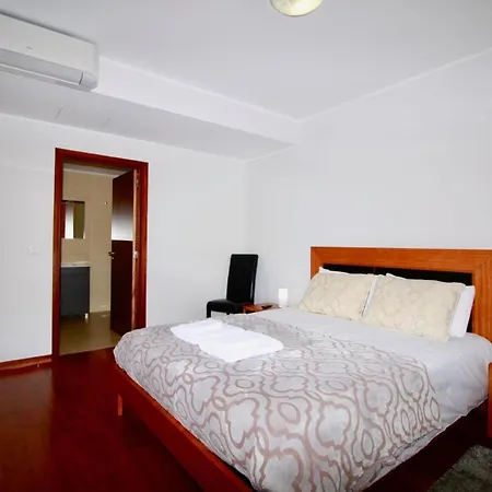 Ferienwohnung Fuer 6 Personen Ca 110 Qm In Cmara De Lobos, Madeira Suedkueste Von Madeira Camara de Lobos