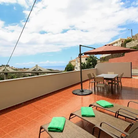 Apartment Ferienwohnung Fuer 6 Personen Ca 110 Qm In Cmara De Lobos, Madeira Suedkueste Von Madeira *